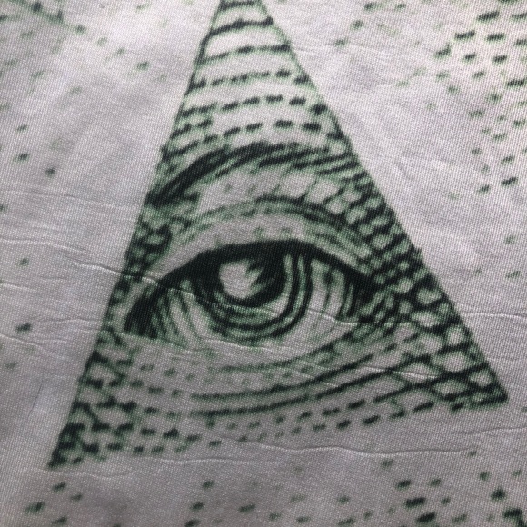 t shirt - Picture 2 of 3